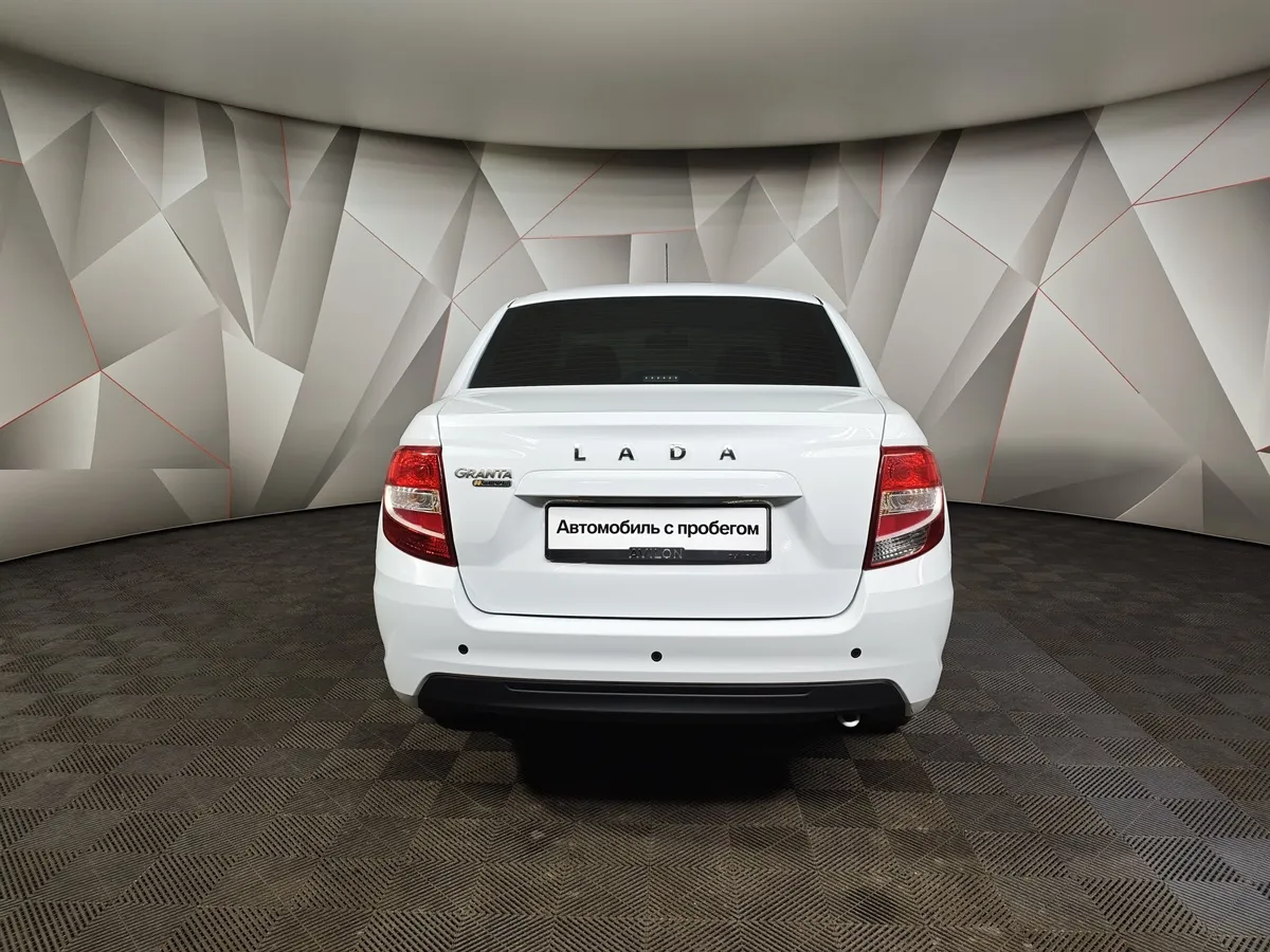 ВАЗ (Lada) Granta 1.6 MT 8кл (87 л.с.) Белый в АВИЛОН. Слайд №8