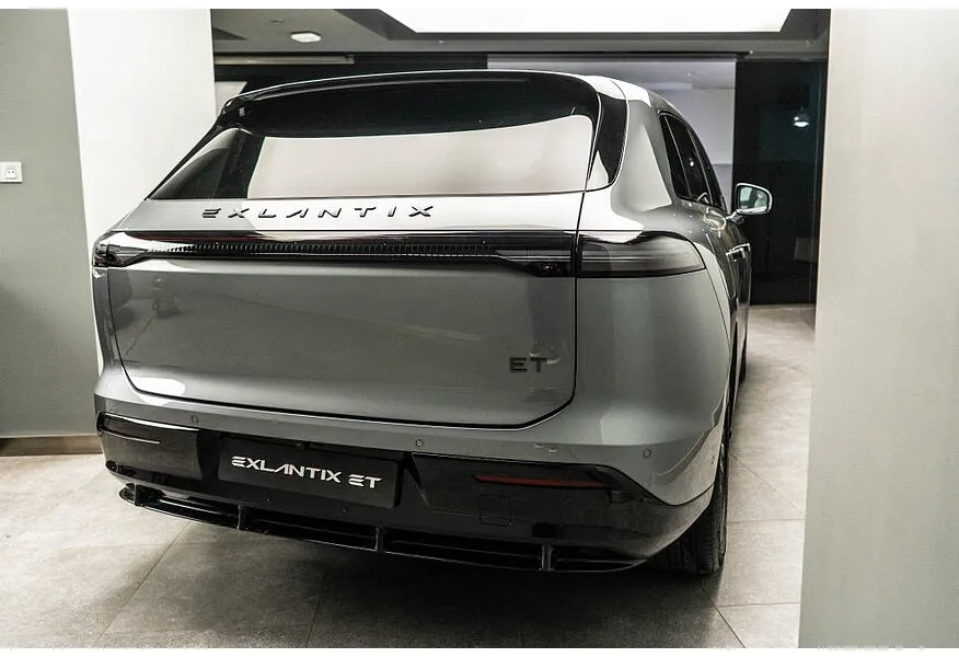 EXEED Exlantix ET 1.5 AT 4WD (469 л.с.) Серый в АВИЛОН. Слайд №5