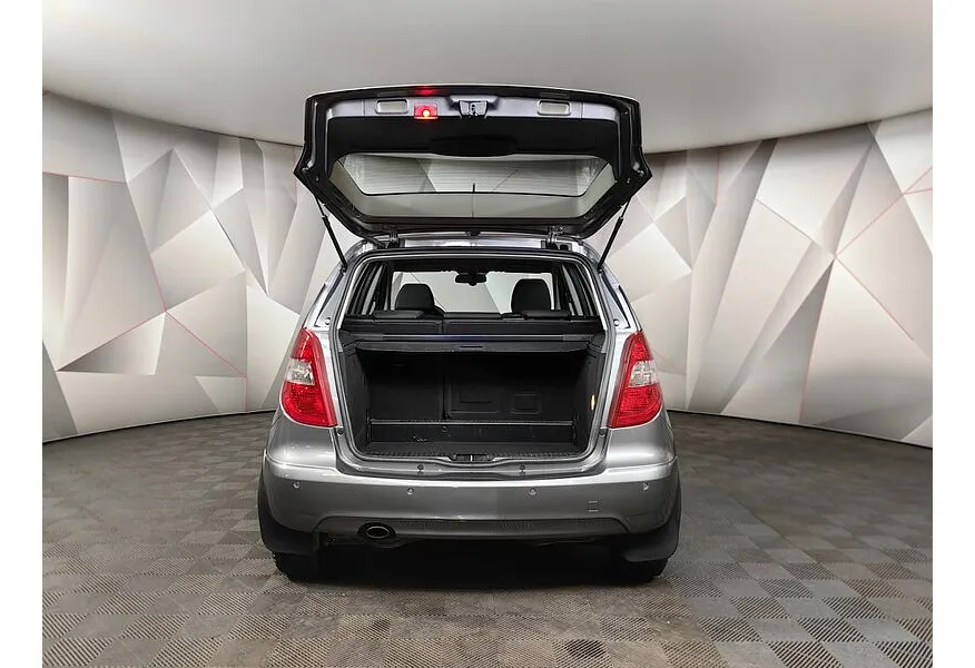 Mercedes-Benz A-Класс A 180 Autotronic (116 л.с.) Серый в АВИЛОН. Слайд №17