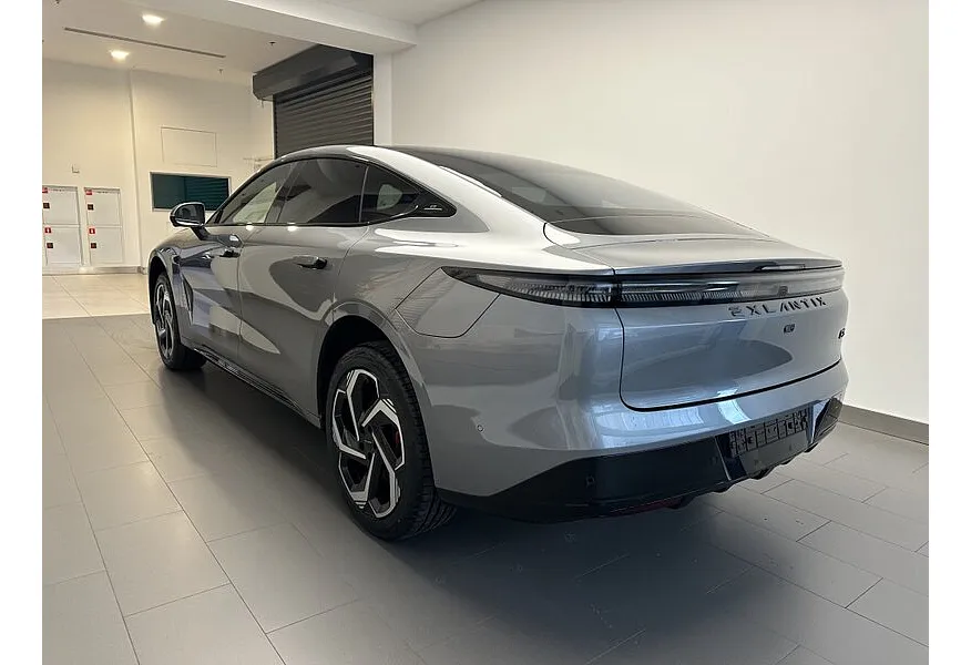 EXEED Exlantix ES 1.5 DHT 4WD (469 л.с.) REEV Sport Серый в АВИЛОН. Слайд №5