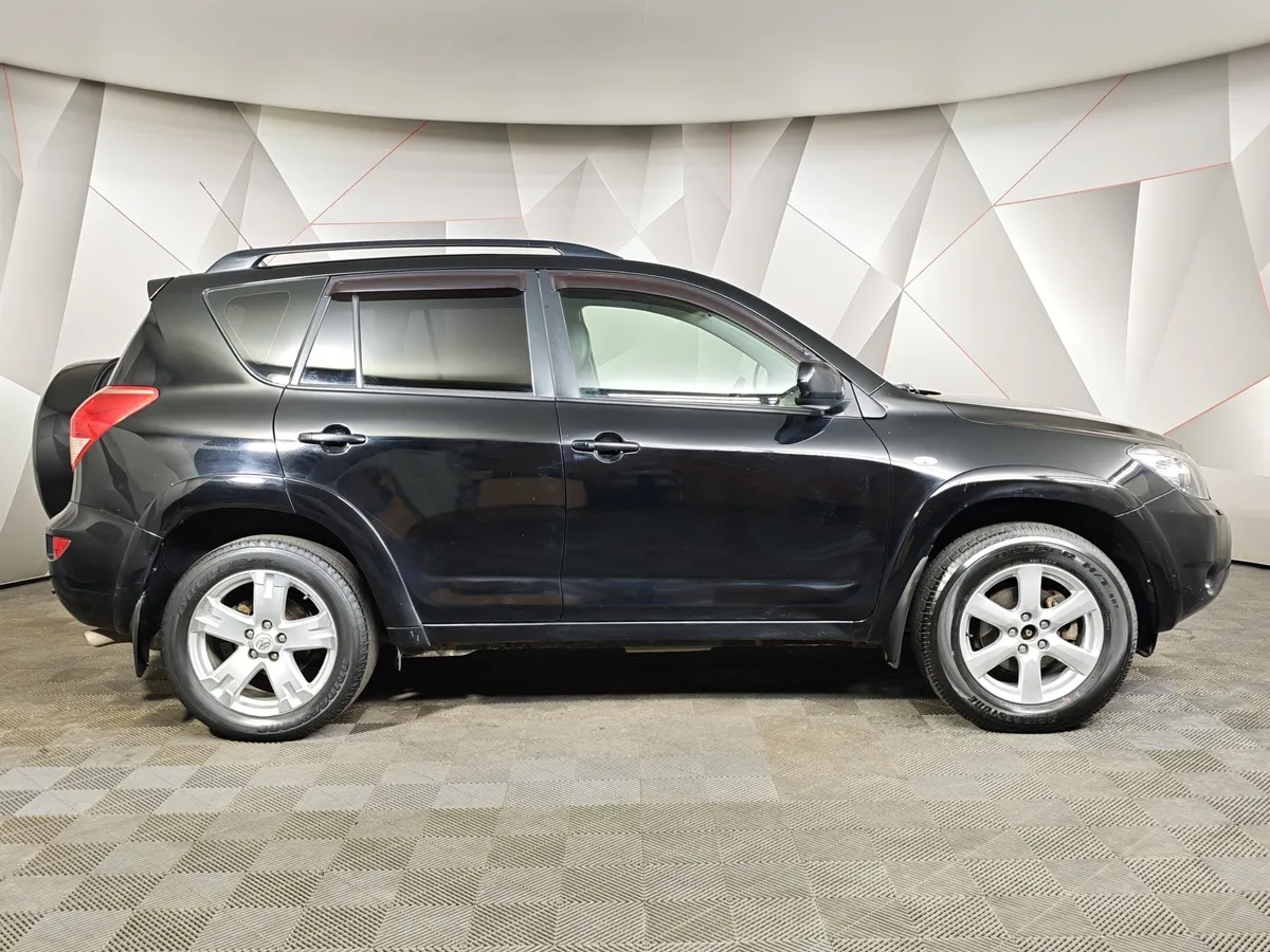 Toyota RAV4 2.4 CVT AWD (170 л.с.) Черный в АВИЛОН. Слайд №6