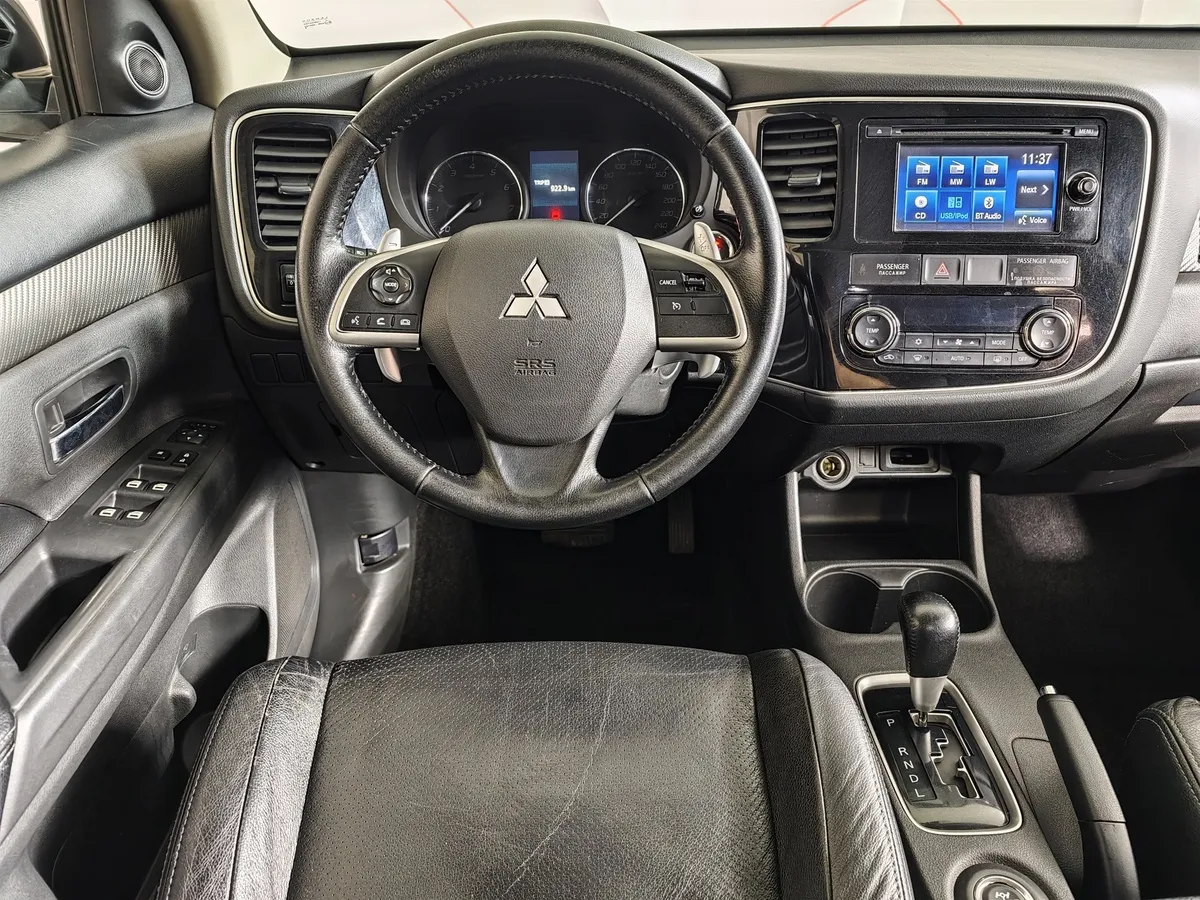 Mitsubishi Outlander 2.0 CVT 4WD (146 л.с.) Белый в АВИЛОН. Слайд №20