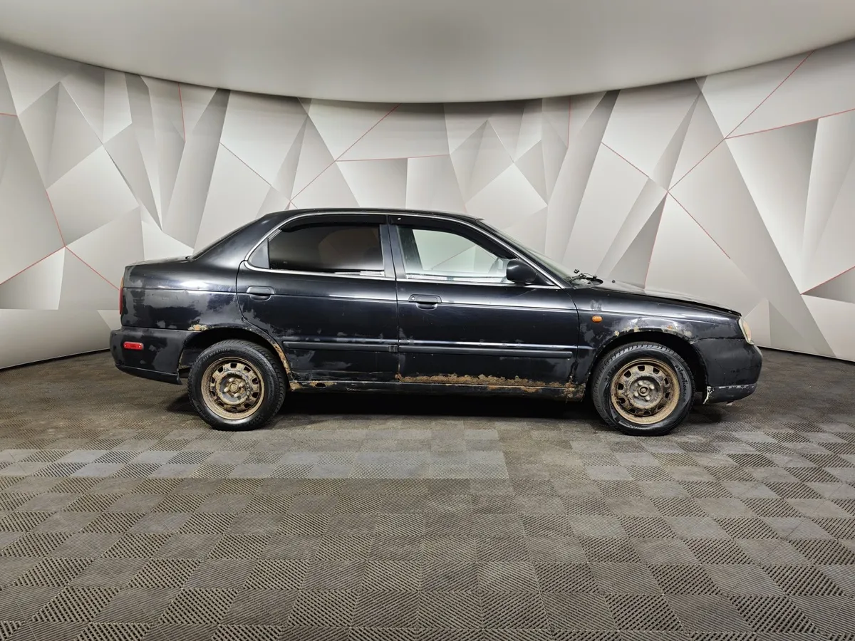 Suzuki Esteem 1.8 AT (121 л.с.) Черный в АВИЛОН. Слайд №6
