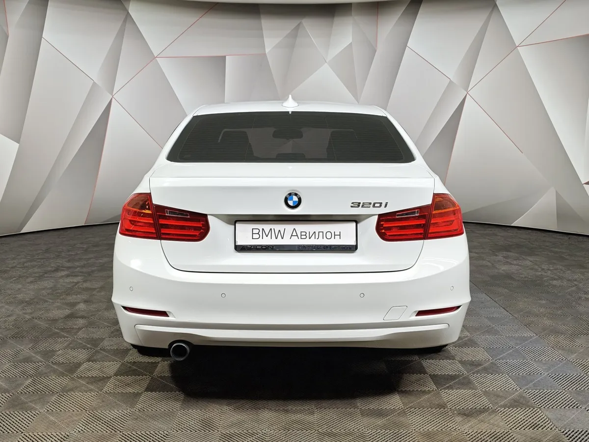 BMW 3 серия 320i AT (184 л.с.) Белый в АВИЛОН. Слайд №4