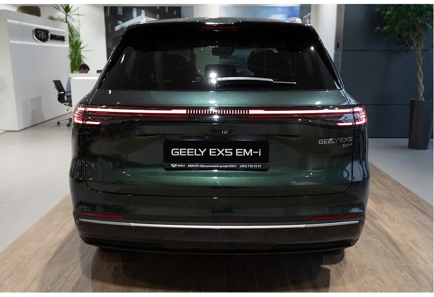 Geely EX5 EM-i 1.5 PHEV DHT FWD (218 л.с.) Max Зеленый в АВИЛОН. Слайд №4