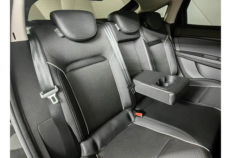 Renault Arkana 1.3 CVT 2WD (150 л.с.) Черный в АВИЛОН. Слайд №16