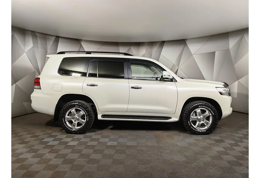 АВИЛОН - Toyota Land Cruiser 4.6 AT 4WD (5 мест) (309 л.с.) Белый - slide 3