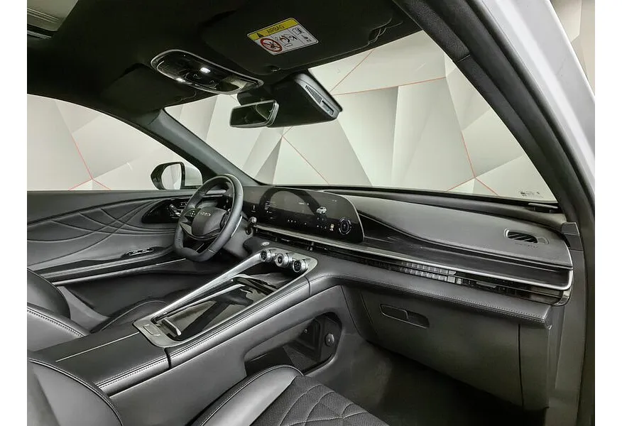 EXEED RX 2.0T DCT 4WD (249 л.с.) Platinum Белый в АВИЛОН. Слайд №12