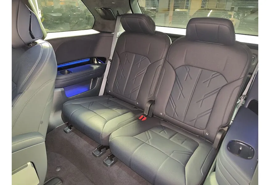 Zeekr 9X 2.0h AT 4WD (1177 л.с.) Max Черный в АВИЛОН. Слайд №16