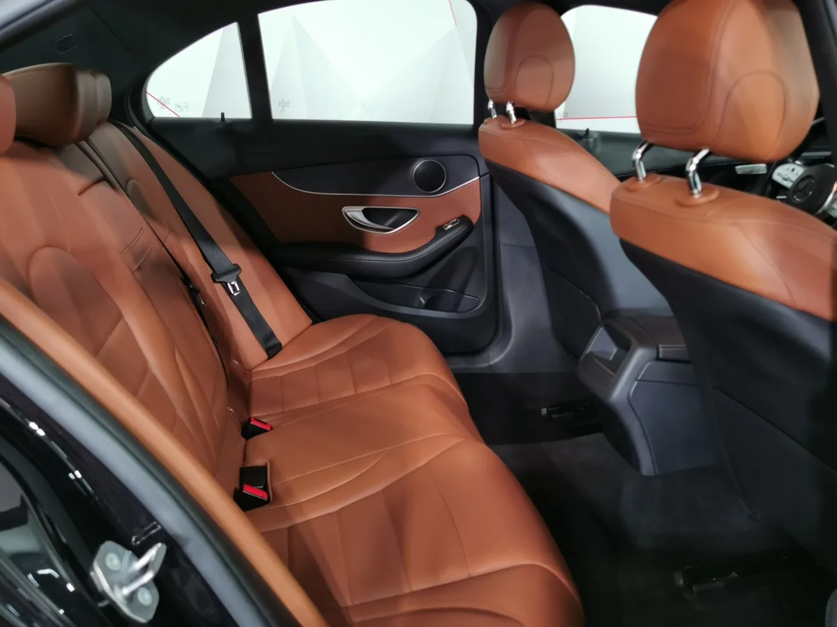Mercedes-Benz C-Класс C 180 9G-TRONIC (150 л.с.) Sport Черный в АВИЛОН. Слайд №15
