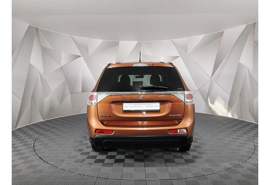 LIVE. Слайд №6