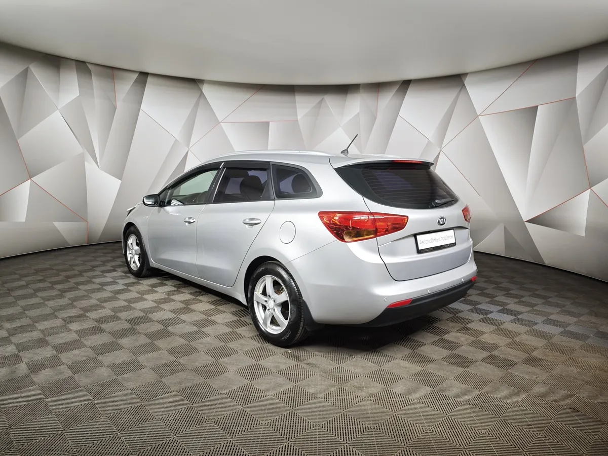 Kia Ceed 1.6 MPI AT (128 л.с.) Comfort Серебристый в АВИЛОН. Слайд №4