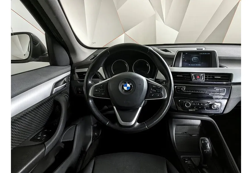 BMW X1 18i sDrive AT (136 л.с.) Белый в АВИЛОН. Слайд №14