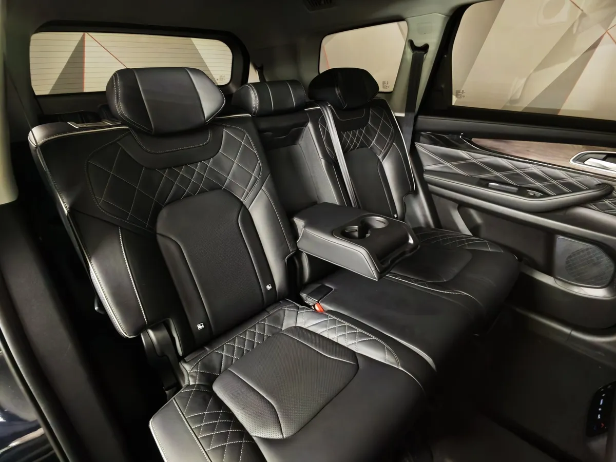 EXEED VX 2.0 AMT AWD (249 л.с.) President Черный в АВИЛОН. Слайд №12