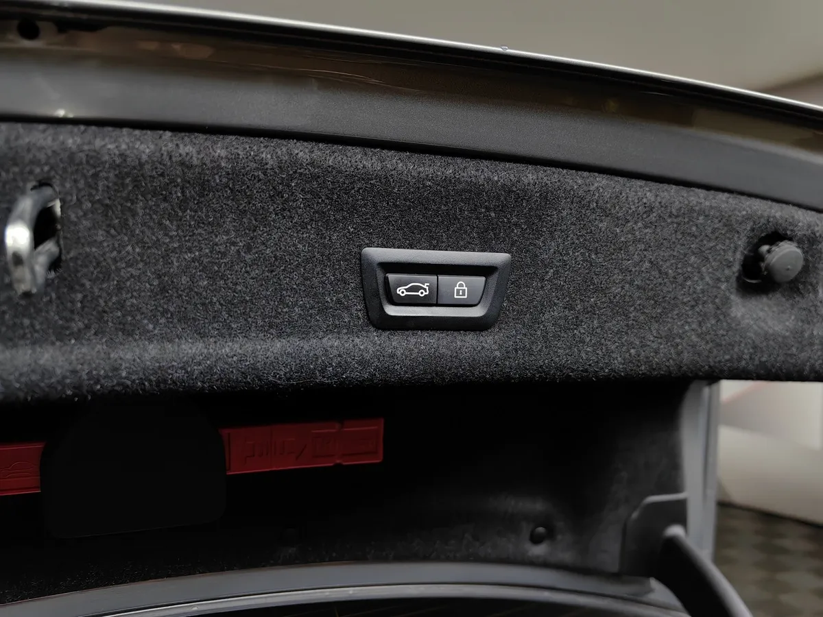 BMW 3 серия 330d xDrive (265 л.с.) Серый в АВИЛОН. Слайд №16