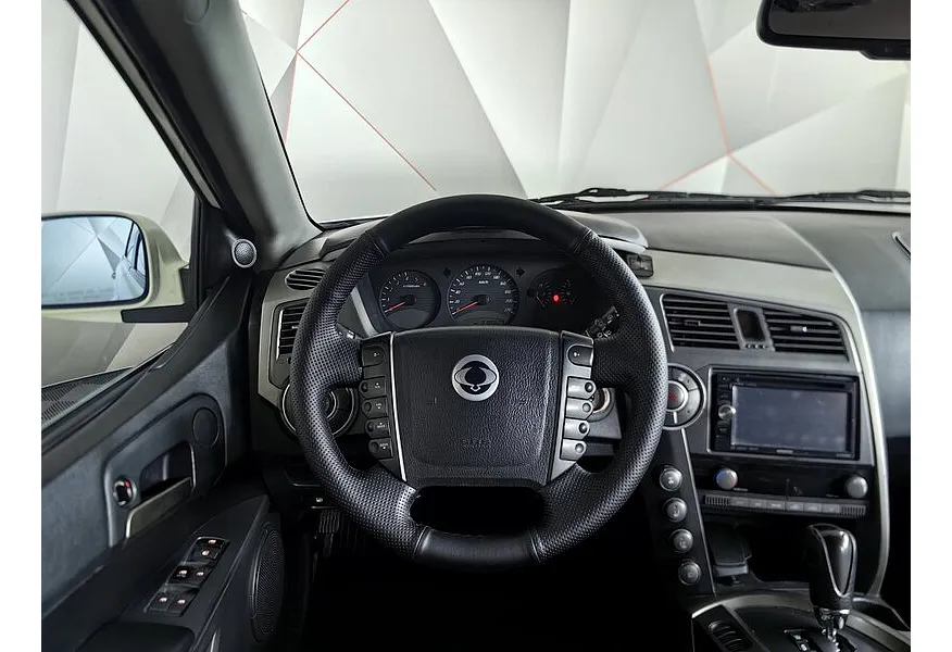 SsangYong Kyron 2.0 Xdi E-Tronic 4WD (141 л.с.) Белый в АВИЛОН. Слайд №20