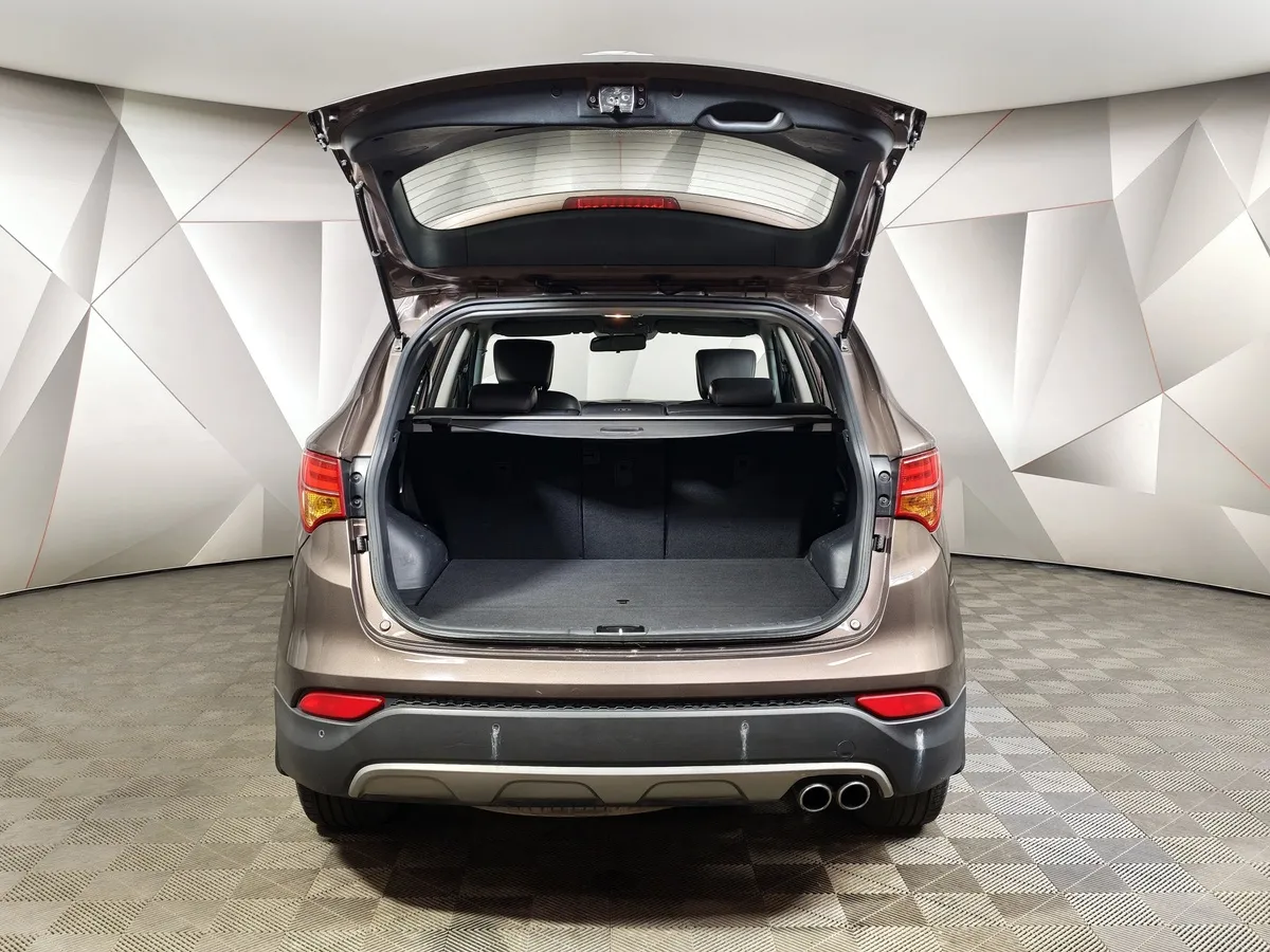 Hyundai Santa Fe 2.2 CRDi MT (197 л.с.) Коричневый в АВИЛОН. Слайд №12