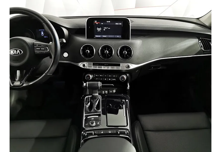 Kia Stinger 2.0 AT (197 л.с.) Comfort Синий в АВИЛОН. Слайд №9