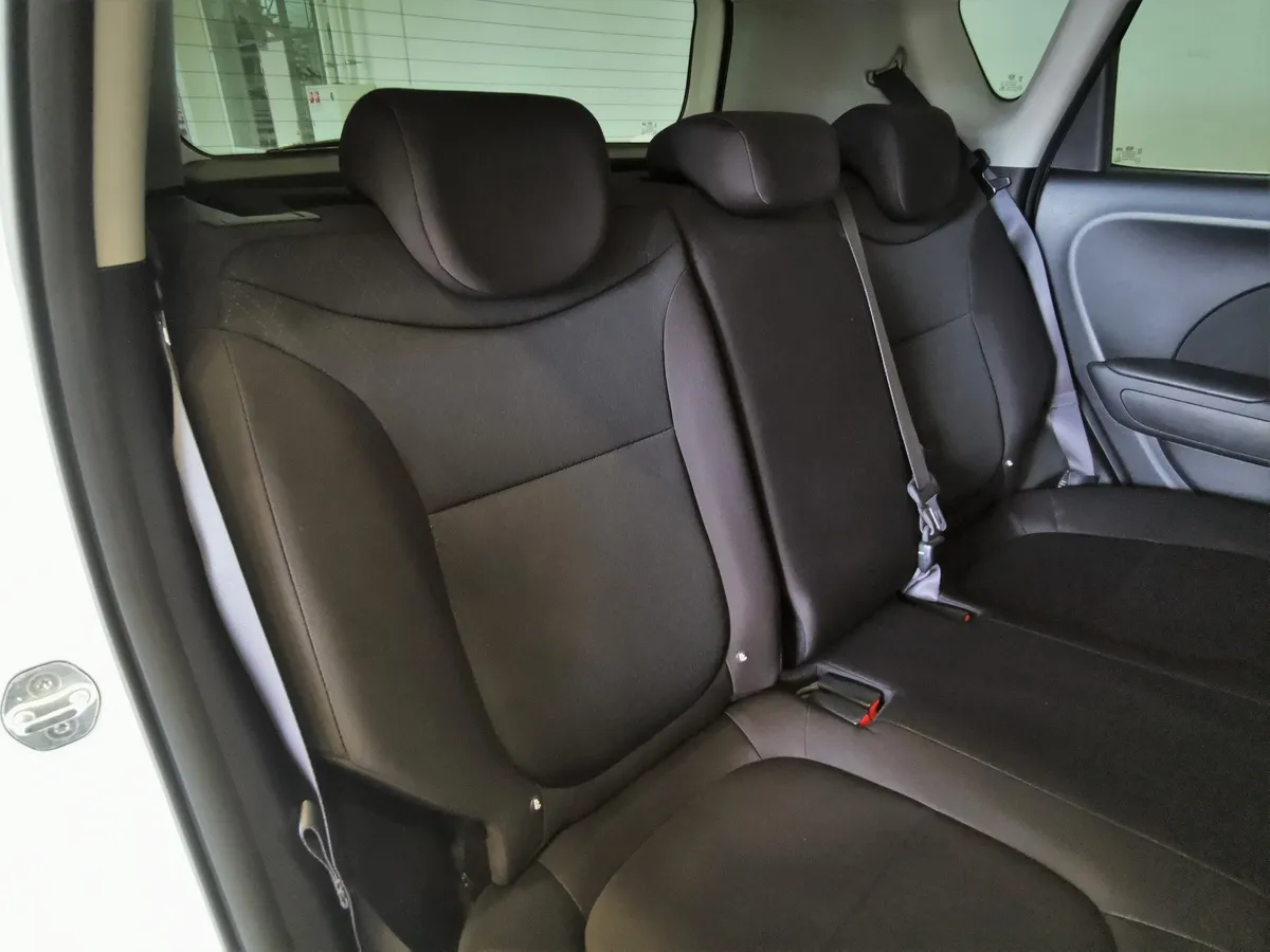 Kia Soul 1.6 AT (124 л.с.) Белый в АВИЛОН. Слайд №16