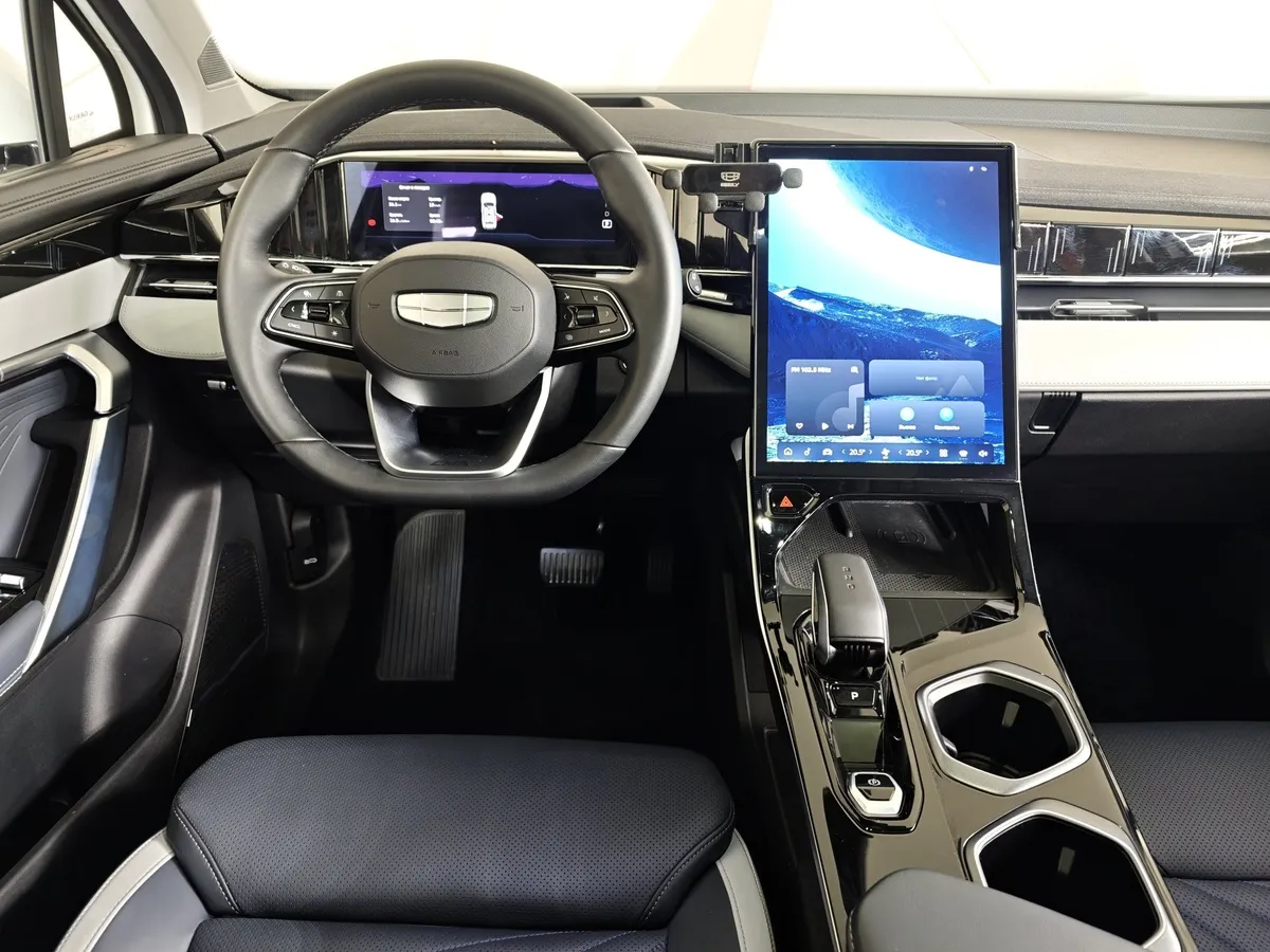 Geely Atlas 2.0T AT 4WD (200 л.с.) Флагман Белый в АВИЛОН. Слайд №20