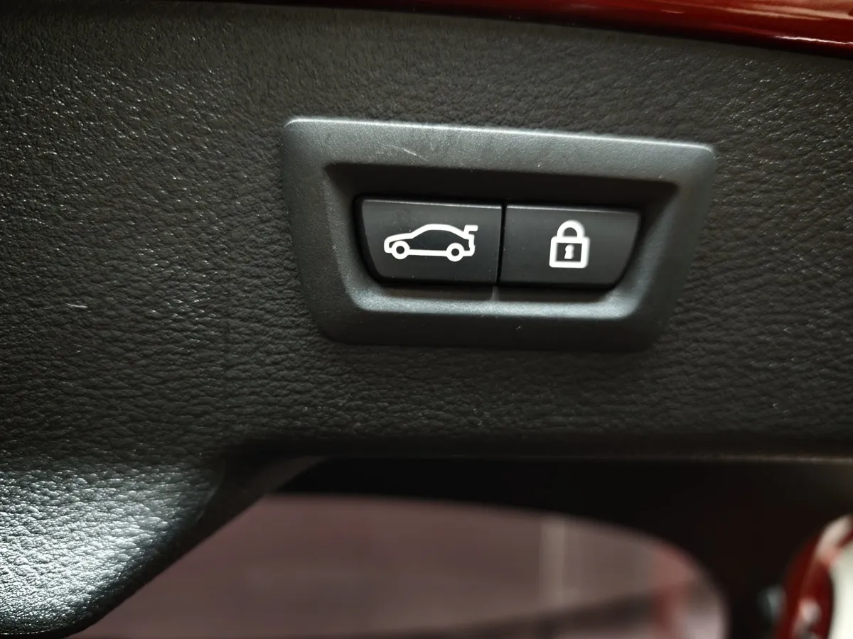BMW X6 xDrive30d Steptroniс (249 л.с.) Красный в АВИЛОН. Слайд №16