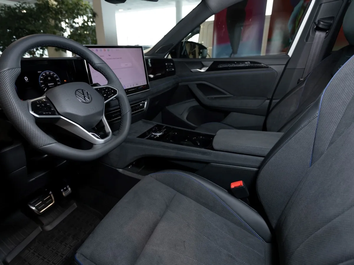АВИЛОН - Volkswagen Tiguan 380 TSI 2.0 DSG 4WD (220 л.с.) R-Line - slide 10259541