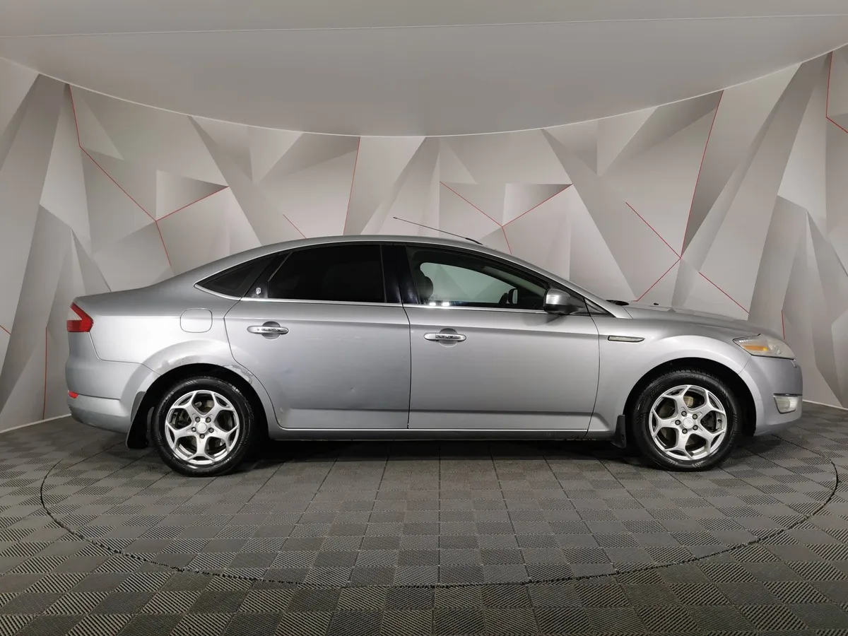 Ford Mondeo 2.0 MT (145 л.с.) Серый в АВИЛОН. Слайд №6