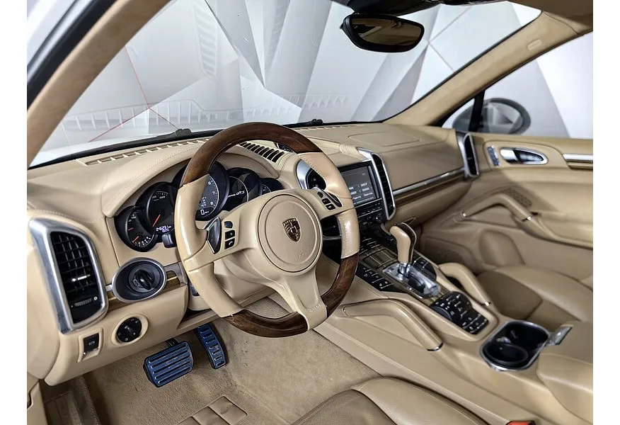 Porsche Cayenne GTS 4.8 Tiptronic AWD (420 л.с.) Белый в АВИЛОН. Слайд №17