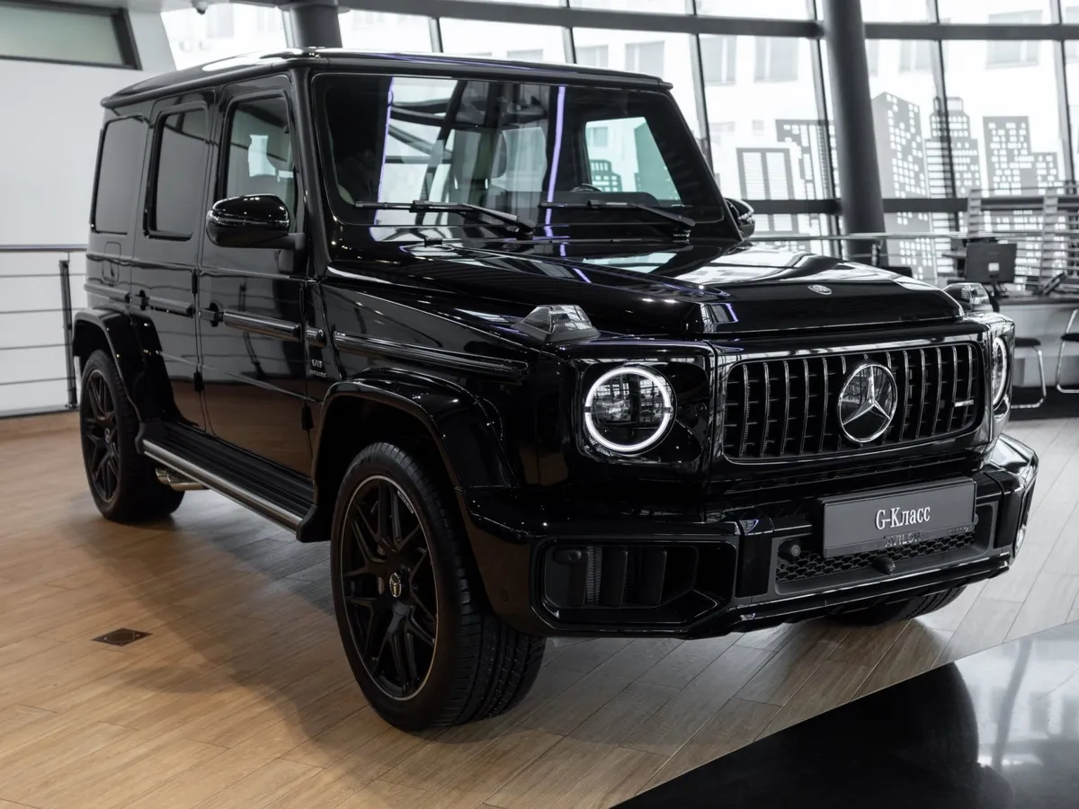 Mercedes-Benz G-Класс G 63 AMG Speedshift 4Matic (585 л.с.) Черный в АВИЛОН. Слайд №2