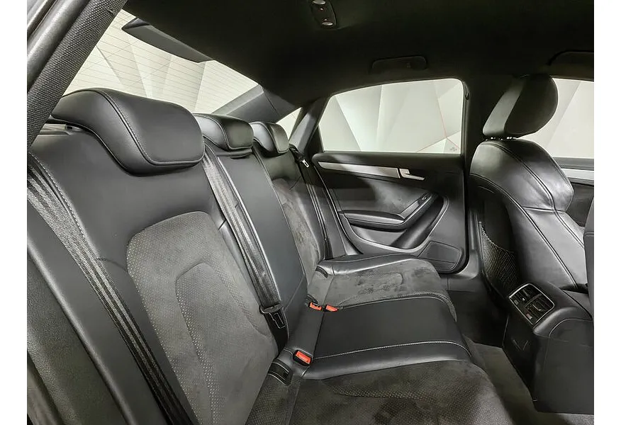 Audi A4 2.0 TFSI S tronic quattro (225 л.с.) Бежевый в АВИЛОН. Слайд №16