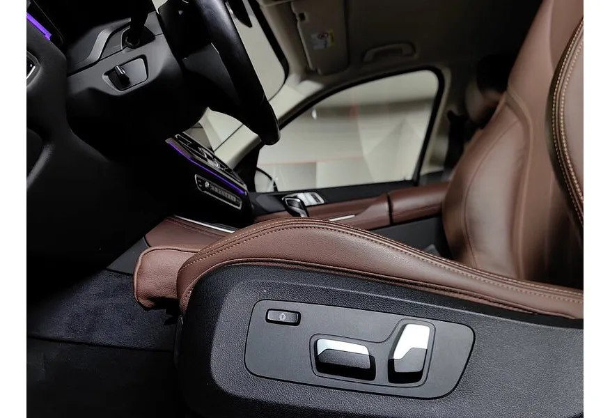 BMW X5 xDrive30d Steptronic (249 л.с.) Business Plus Синий в АВИЛОН. Слайд №18