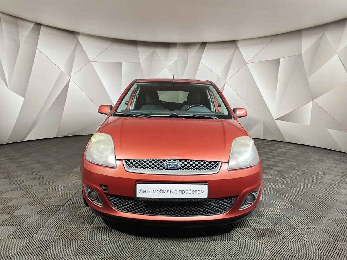 Ford Fiesta 1.6 Flex MT (100 л.с.) Красный в АВИЛОН. Слайд №7