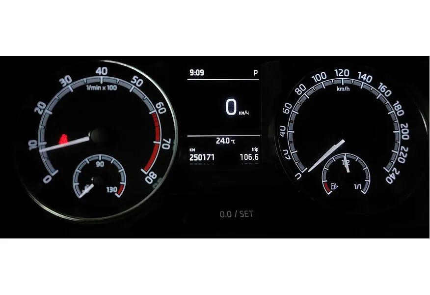 АВИЛОН - Skoda Rapid 1.6 AT (110 л.с.) Бежевый - slide 19