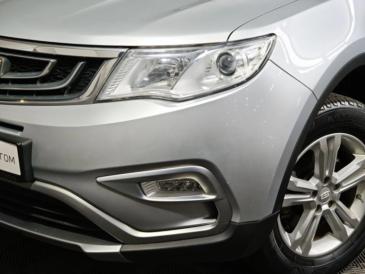 Geely Atlas 2.4 AT AWD (148 л.с.) Standard Серебристый в АВИЛОН. Слайд №10
