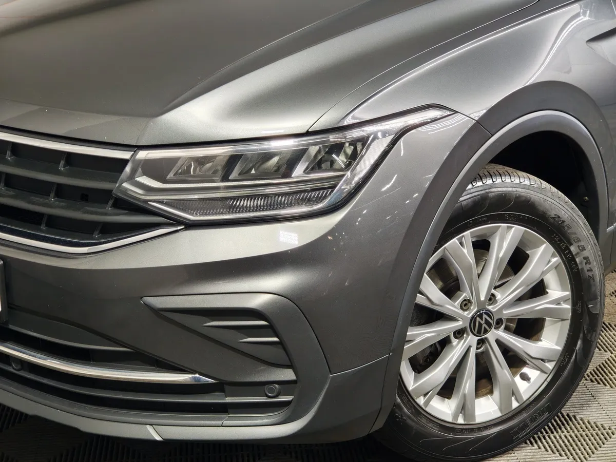 Volkswagen Tiguan 1.4 TSI BlueMotion DSG (150 л.с.) Comfortline Серый в АВИЛОН. Слайд №10