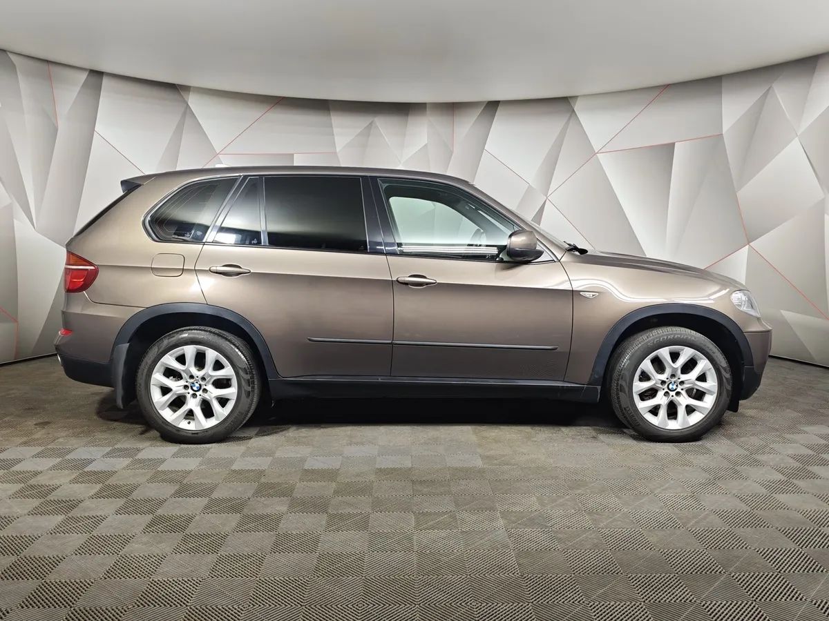 BMW X5 xDrive30d Steptronic (245 л.с.) Коричневый в АВИЛОН. Слайд №6