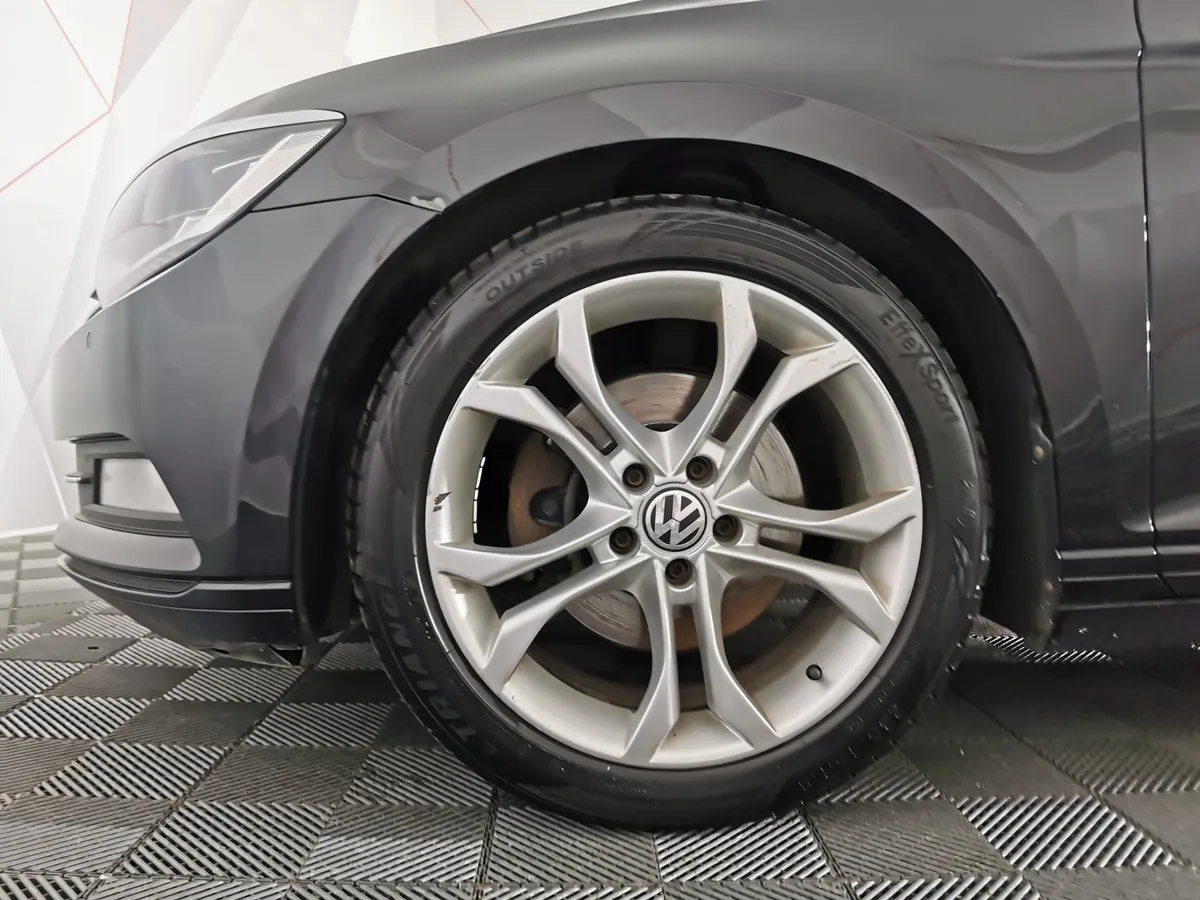 Volkswagen Passat 1.8 TSI BlueMotion DSG (180 л.с.) Comfortline Черный в АВИЛОН. Слайд №9