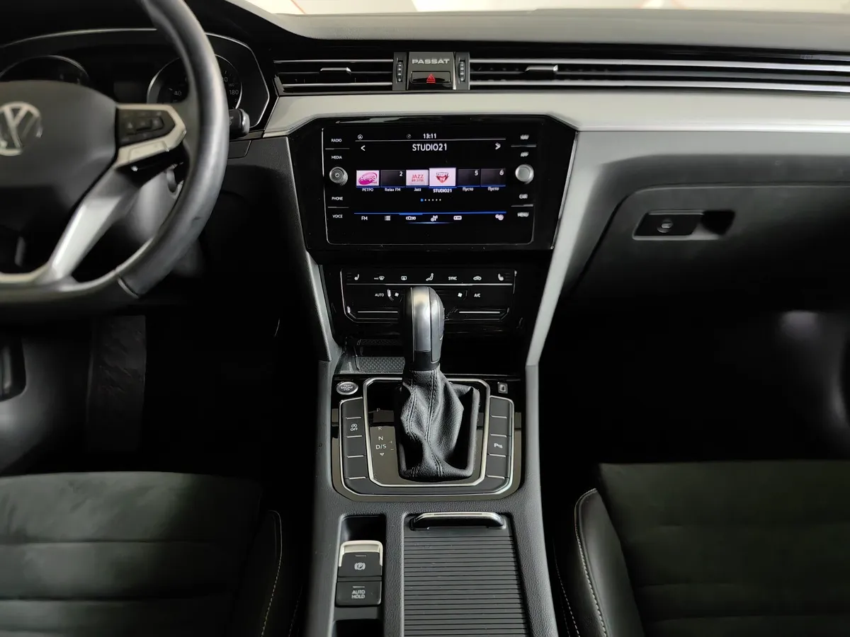 Volkswagen Passat 1.4 TSI DSG (150 л.с.) Business Белый в АВИЛОН. Слайд №14