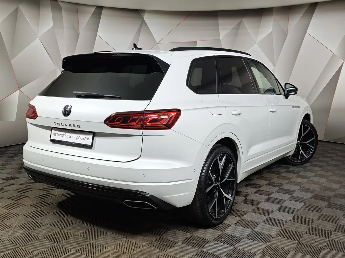 Volkswagen Touareg 3.0 V6 TDI Tiptronic 4Motion (249 л.с.) Exclusive Белый в АВИЛОН. Слайд №2