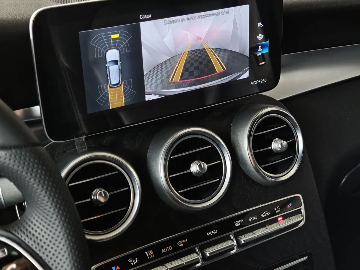 Mercedes-Benz GLC 200 9G-TRONIC 4MATIC (197 л.с.) Premium Серый в АВИЛОН. Слайд №21