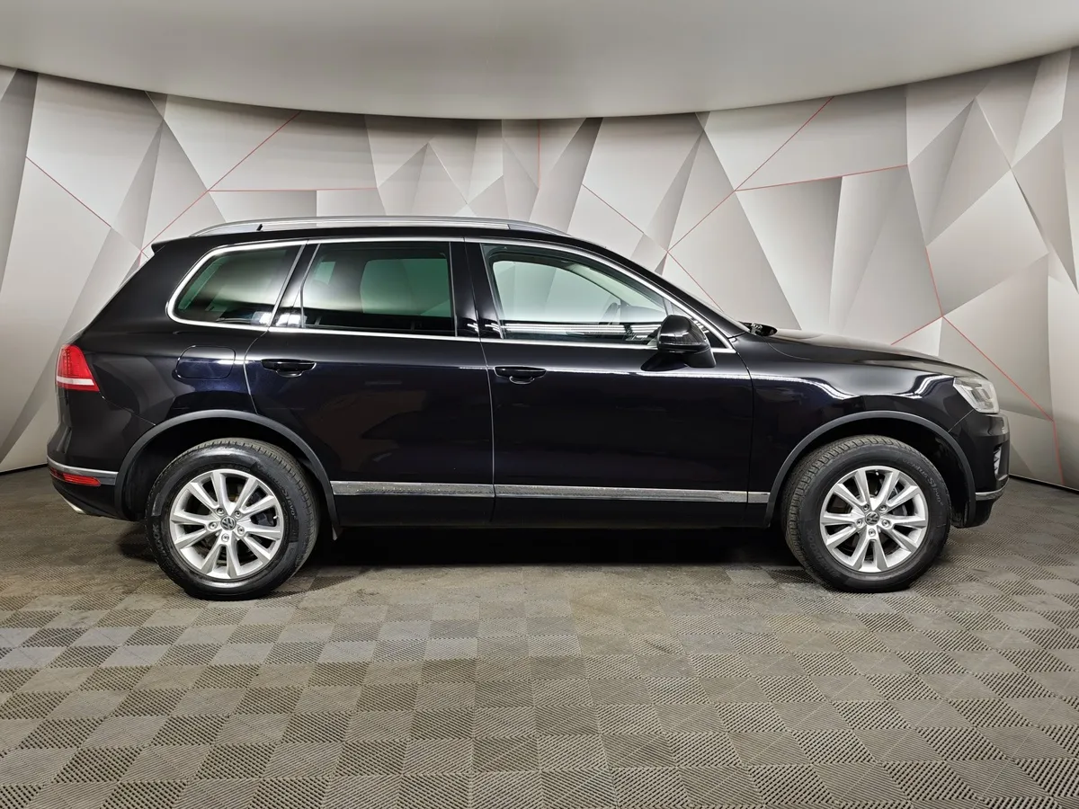 Volkswagen Touareg 2.0 TSI Tiptronic 4Motion (249 л.с.) Exclusive Черный в АВИЛОН. Слайд №6