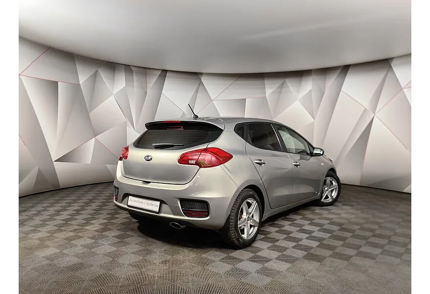 Kia Ceed 1.6 AT (130 л.с.) Comfort Серебристый в АВИЛОН. Слайд №2