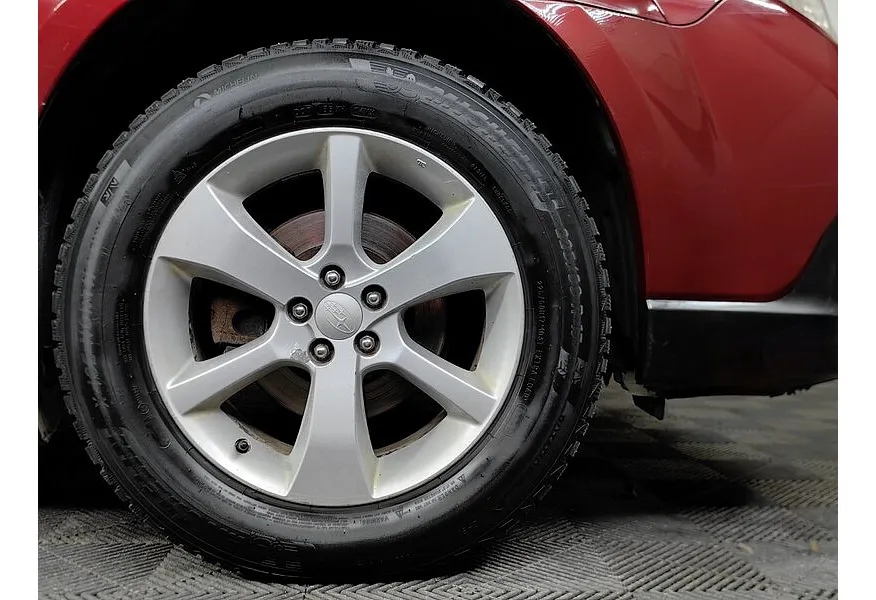 Subaru Outback 2.5 Lineartronic AWD (167 л.с.) Красный в АВИЛОН. Слайд №9