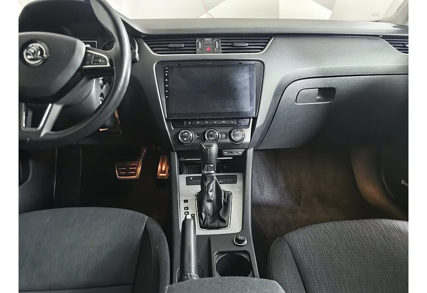 Skoda Octavia 1.8 TSI DSG (180 л.с.) Active Коричневый в АВИЛОН. Слайд №14