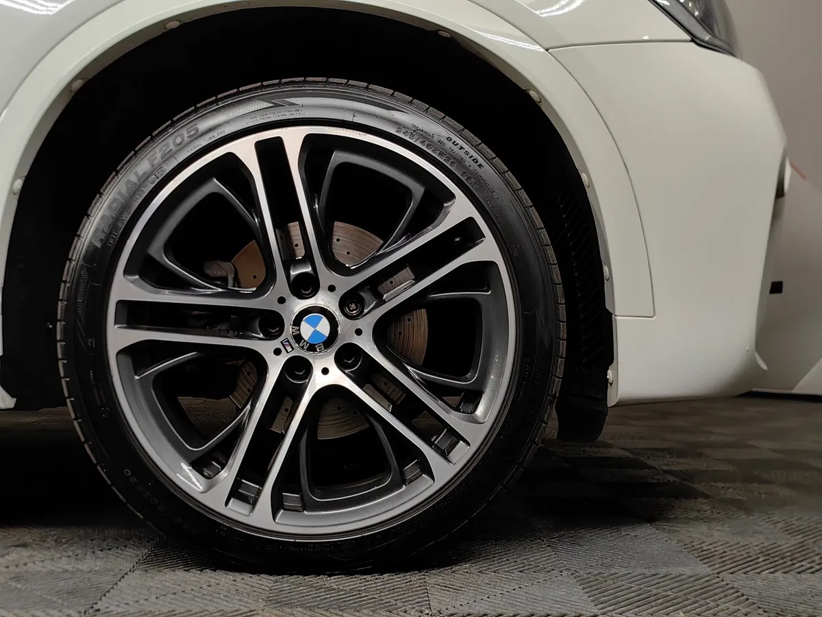 BMW X3 xDrive20i AT (184 л.с.) Белый в АВИЛОН. Слайд №7