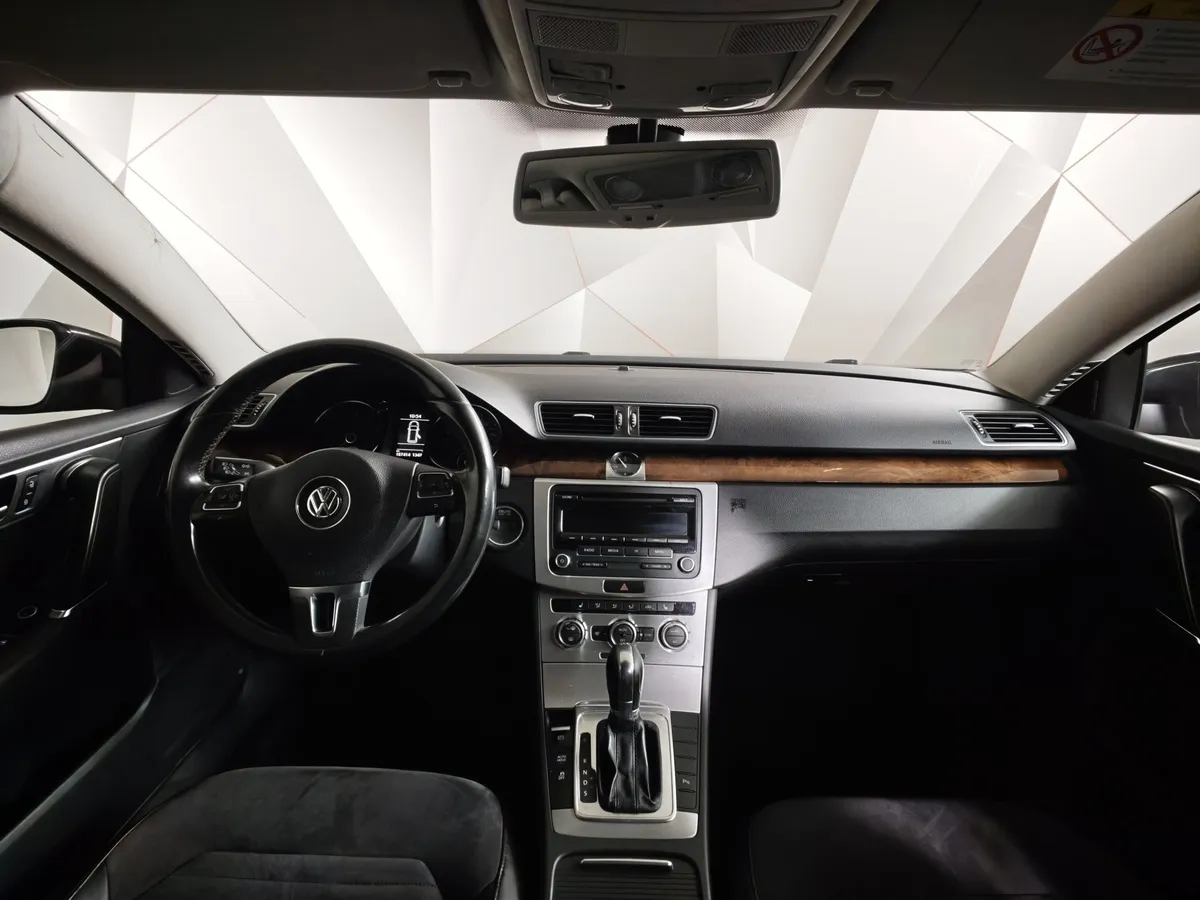 Volkswagen Passat 1.8 TSI DSG (152 л.с.) Коричневый в АВИЛОН. Слайд №13