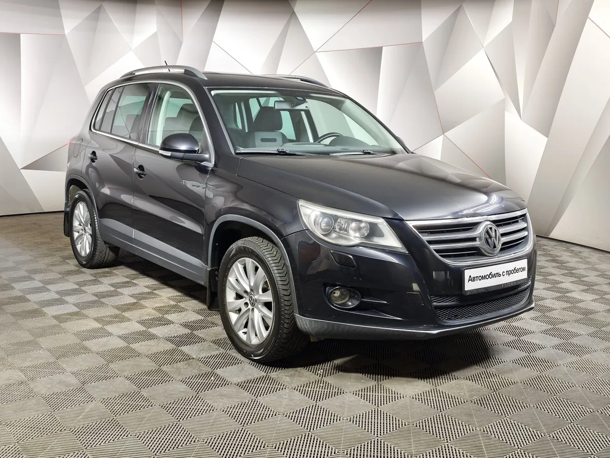 Volkswagen Tiguan 2.0 TSI 4Motion AT (170 л.с.) Track & Field Черный в АВИЛОН. Слайд №3