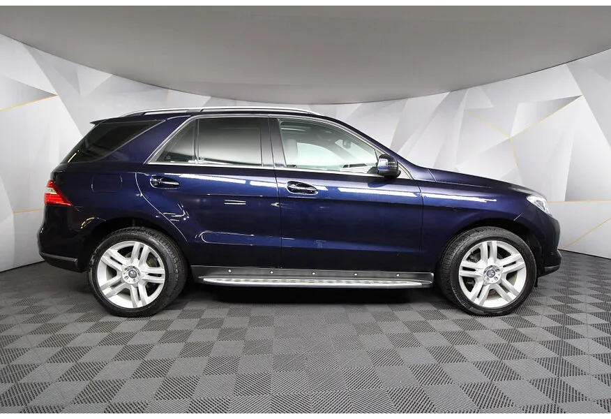 Mercedes-Benz M-Класс ML 350 BlueTEC 7G-Tronic Plus 4Matic (249 л.с.) Синий в АВИЛОН. Слайд №4