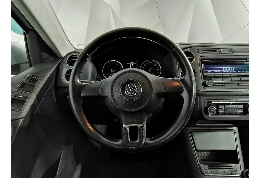 Volkswagen Tiguan 1.4 TSI BlueMotion MT (122 л.с.) Allstar Серебристый в АВИЛОН. Слайд №20