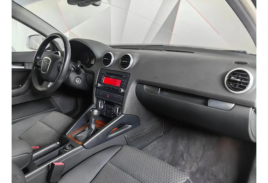 Audi A3 1.2 TFSI S-tronic (105 л.с.) Белый в АВИЛОН. Слайд №13